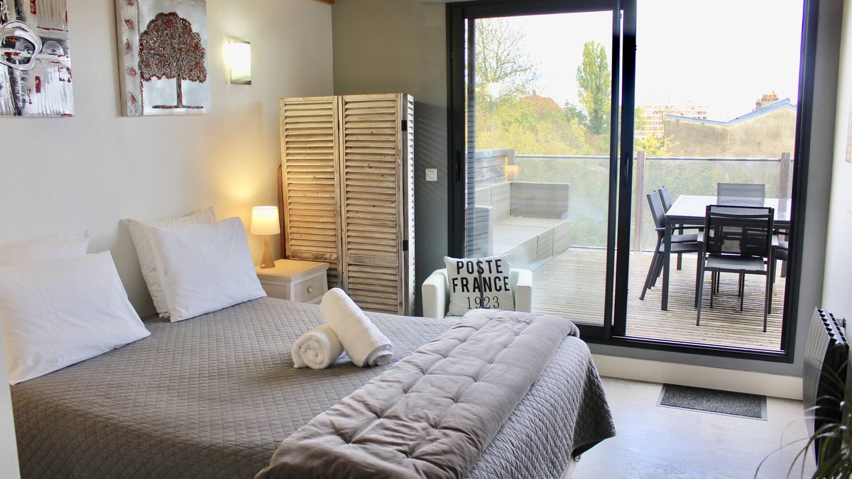 Quartier Beauregard-Boufflers-Buthegnemont-Boudonville Apartment | Meublé prestige - Prestige Apartment