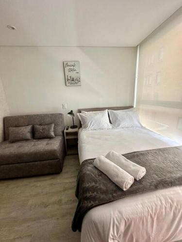 Quinta Paredes Apartment | Mevak Station Apartamento en Corferias
