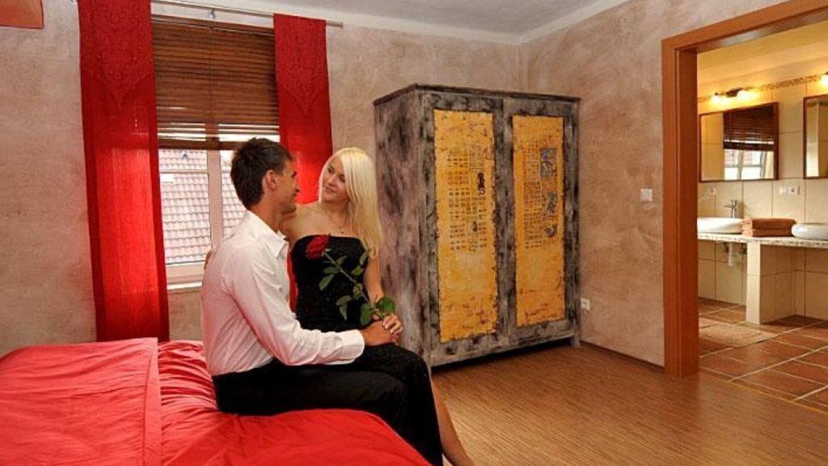 Spittal an der Drau Bed & Breakfast | Mexican themed room Chichen Itza - The bedroom - Experience &