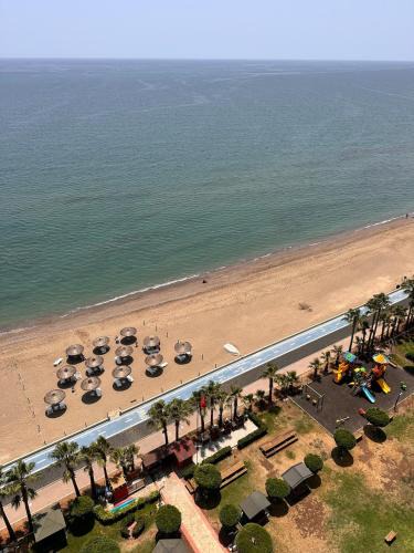 Mezetli Apartment | Mezitli Coast Spacious 3BR Apartment Sea View & Beach Access