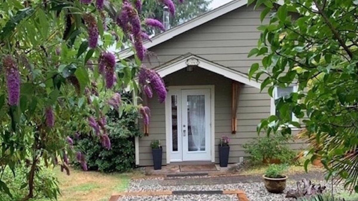 Halfmoon Bay Cottage | Mezzaluna - Cottage by the Sea