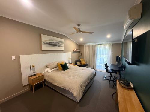 Pelican Point Hotel | Mia Mia