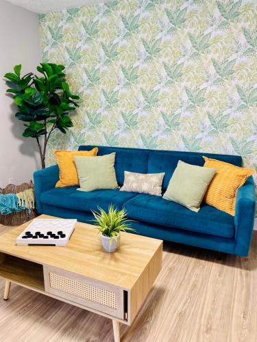 East Little Havana Apartment | Miami 2BR Apartment with Free Parking Near Stadium