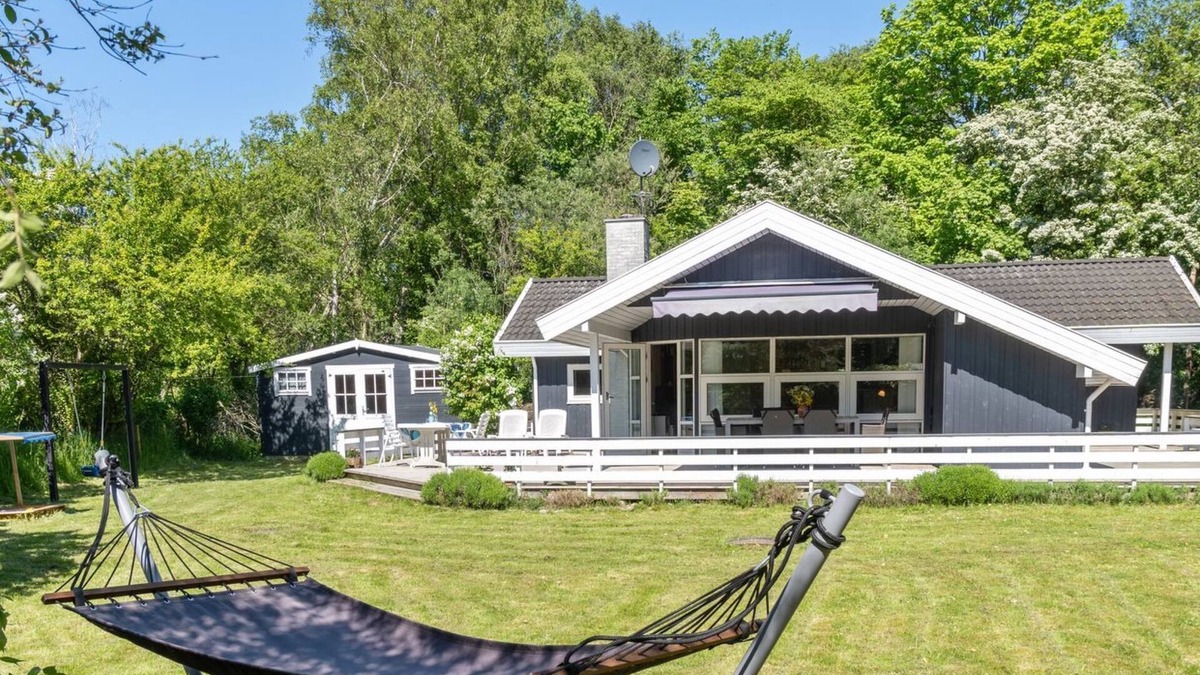 Yderby House | "Michael" - 250m from the sea by Interhome