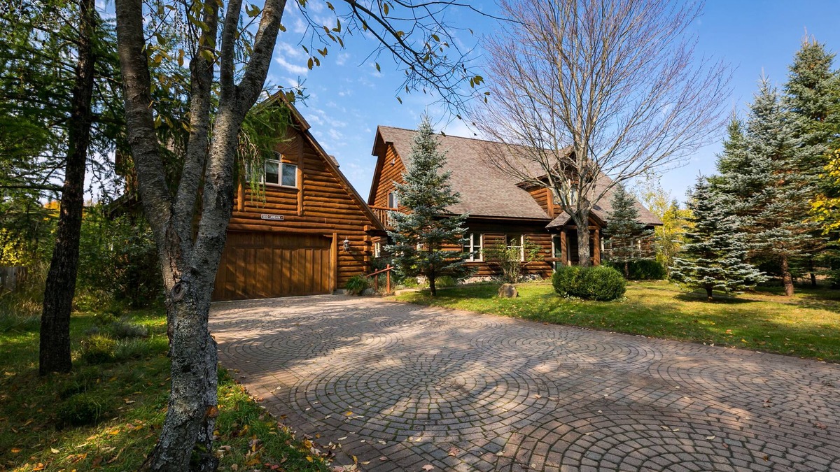 Michaywe House | Michaywe Log Home, Perfect For Large Groups