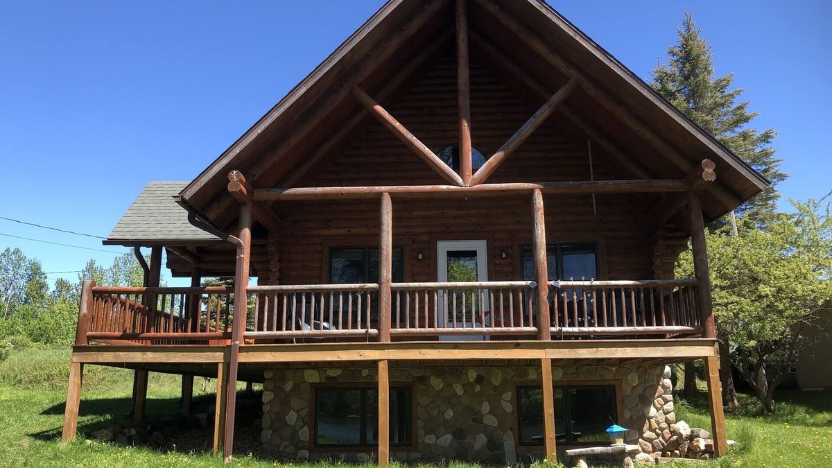 Republic House | Michigamme River Retreat