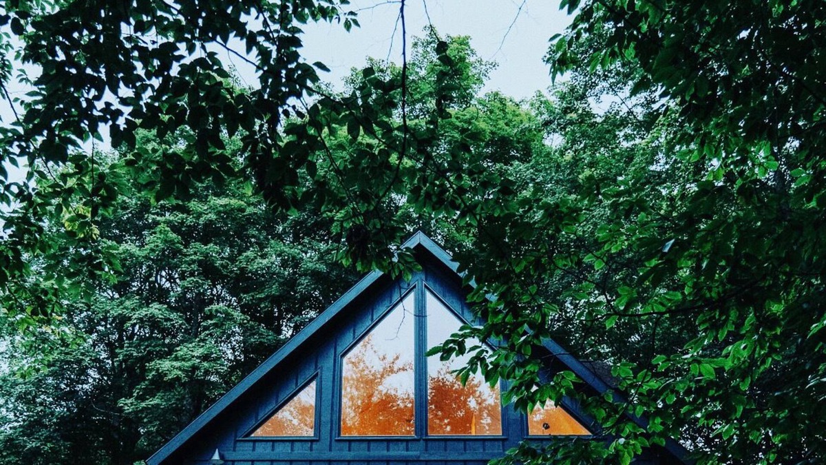 Harbor Springs Cabin | MICHIGAN AFRAME CABIN CLOSE TO SKI HILLS
