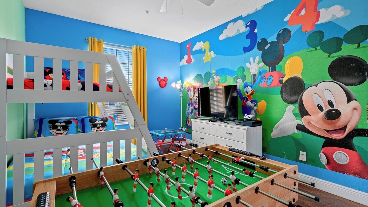 Windsor Hills Condo | Mickey Mouse Condo. Kid friendly Condo in Windsor Hills Resort.2 miles to Disney