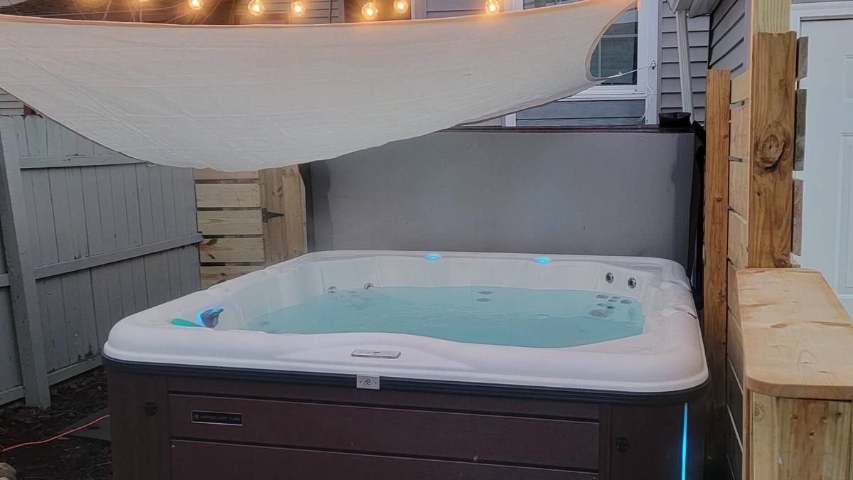 Royal Oak Villa | MicroLux! Entire Mirco Hotel - The Downtown New Construction 5 Suite