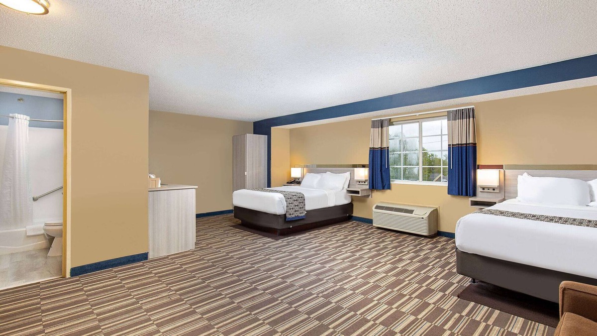 Dry Ridge Hotel | Microtel Inn by Wyndham Dry Ridge