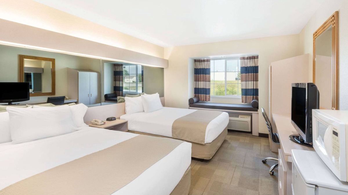 Ste Genevieve Hotel | Microtel Inn & Suites by Wyndham Sainte Genevieve