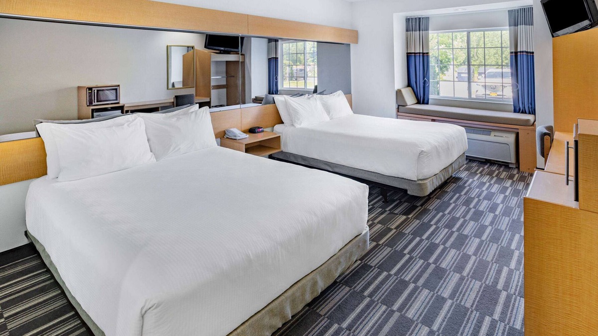 Plattsburgh Hotel | Microtel Inn & Suites by Wyndham Plattsburgh