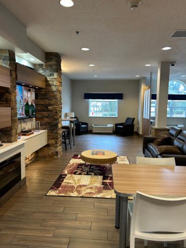 Lynchburg Hotel | Microtel Inn & Suites by Wyndham