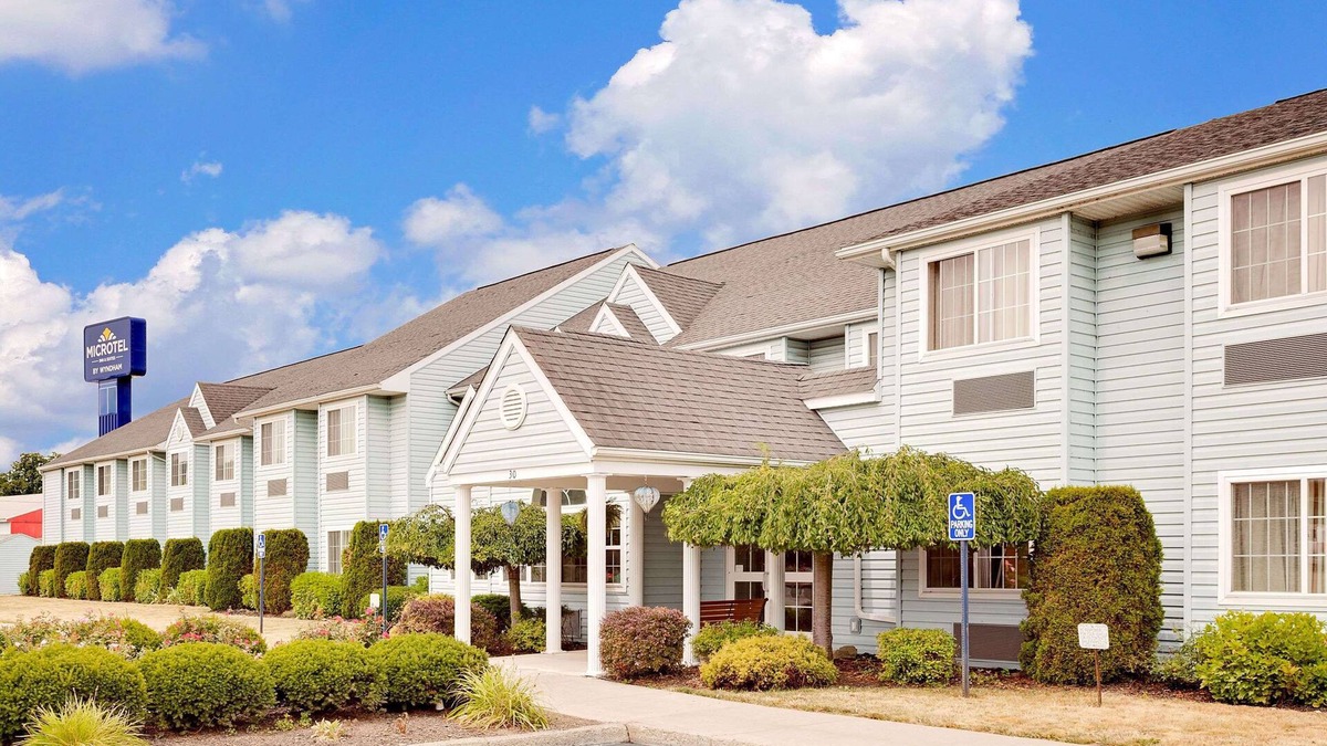 Wellsville Hotel | Microtel Inn & Suites by Wyndham Wellsville