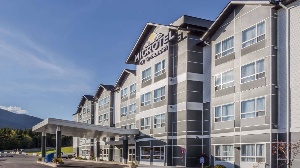 Kitimat Hotel | Microtel Inn & Suites by Wyndham Kitimat