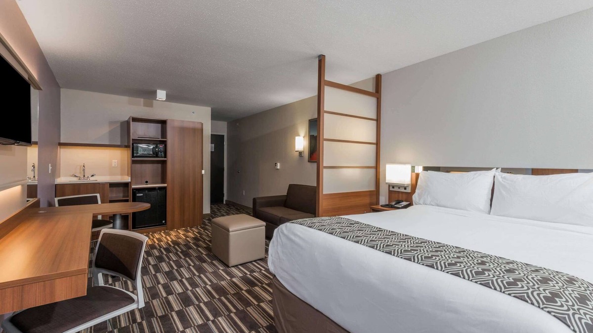 Altoona Hotel | Microtel Inn & Suites By Wyndham Altoona
