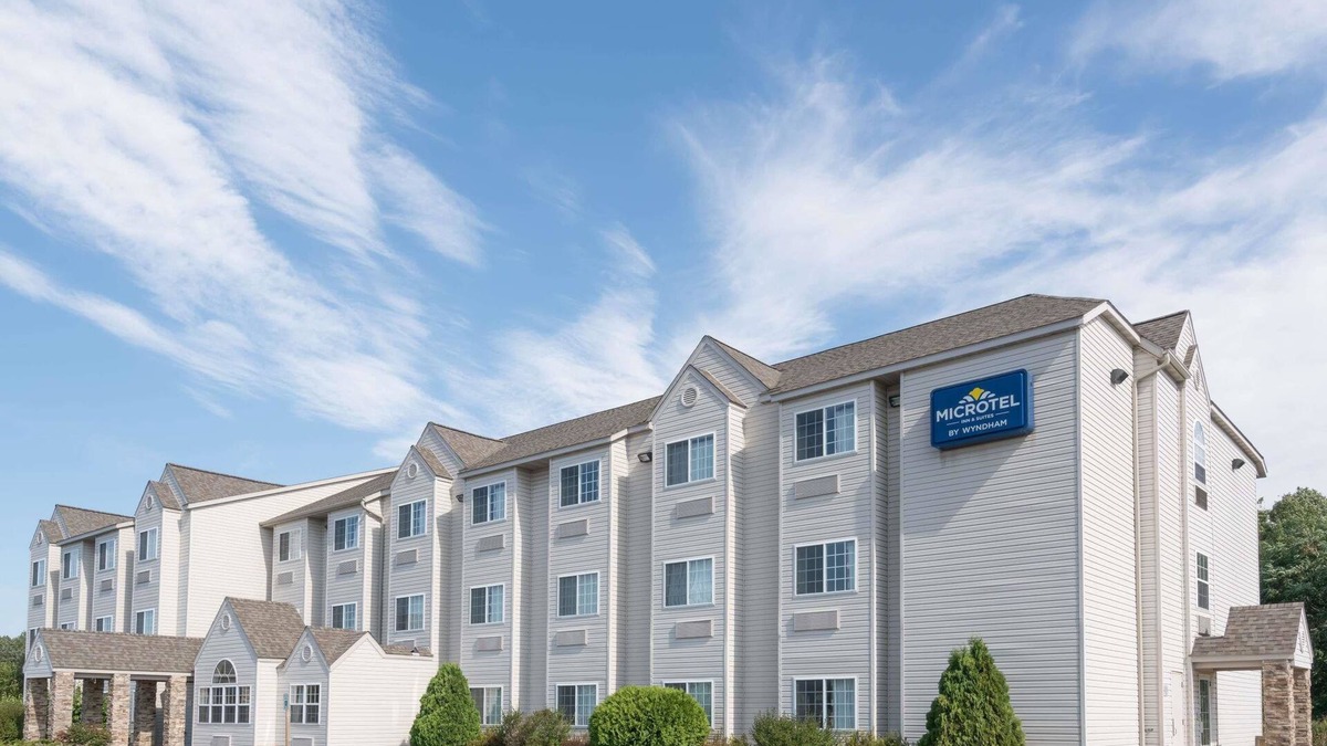 Rice Lake Hotel | Microtel Inn & Suites by Wyndham Rice Lake