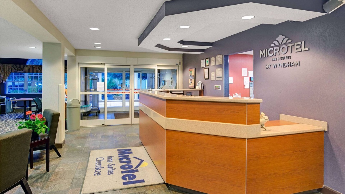 Cherokee Hotel | Microtel Inn & Suites by Wyndham Cherokee