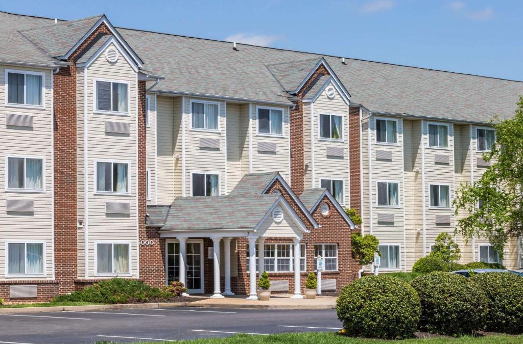 Sandston Hotel | Microtel Inn & Suites by Wyndham