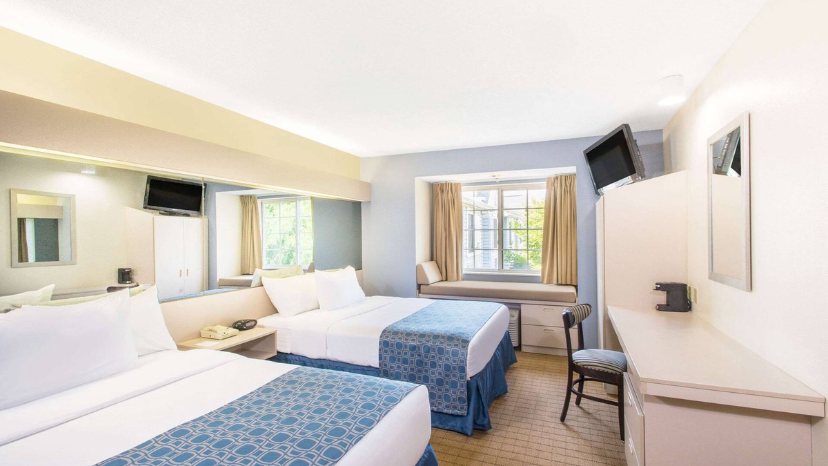 Waterloo Hotel | Microtel Inn & Suites by Wyndham Seneca Falls