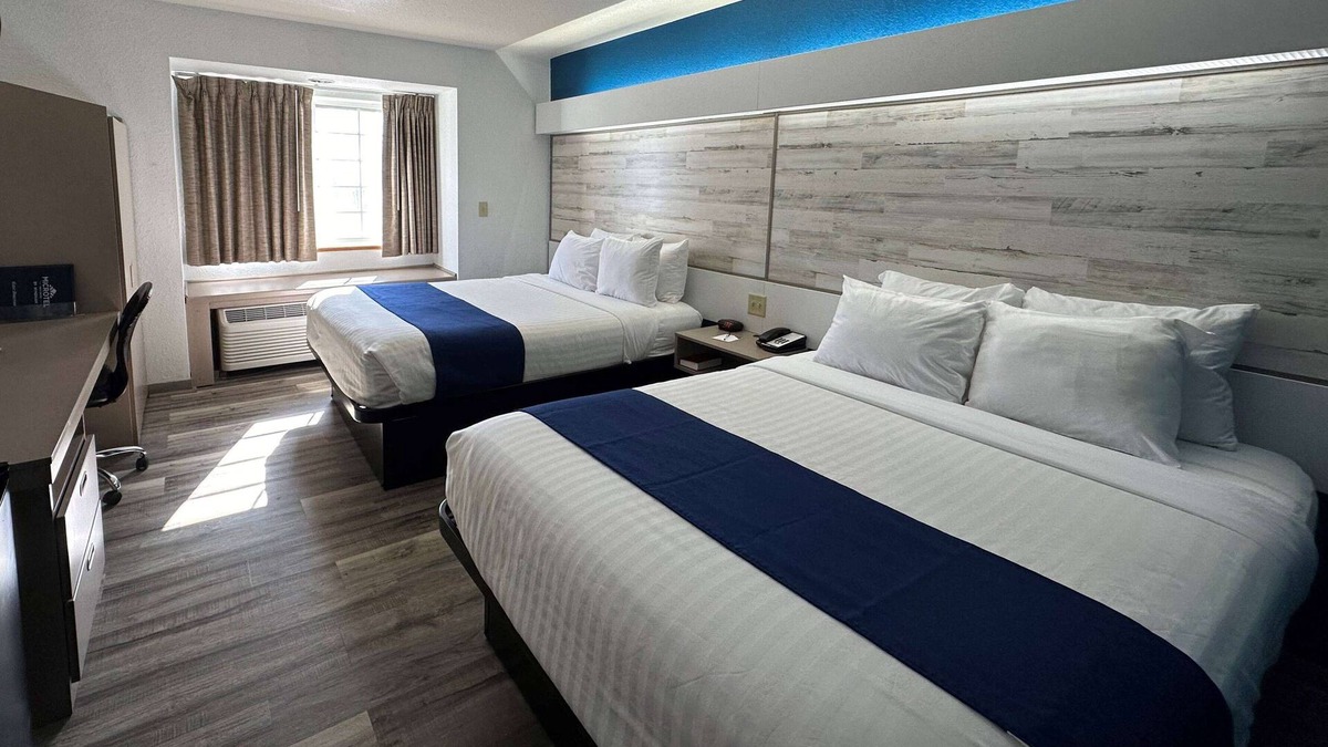 Tomah Hotel | Microtel Inn & Suites by Wyndham Tomah