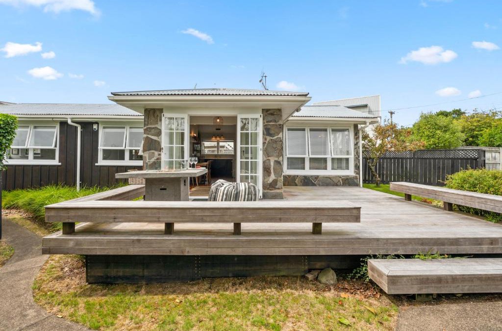 Rainbow Point House | Mid-Century Charm - Taupo Holiday Home