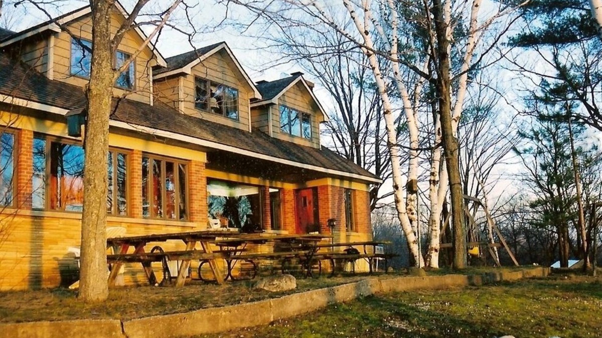 Beulah House | Mid-century family retreat with a breathtaking view and a private beach!