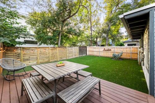 Zilker House | Mid-century home in Zilker with a backyard