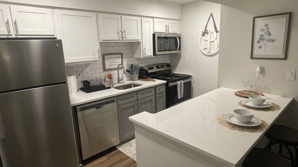 Huntsville Apartment | Mid city huntsvegas studio #2