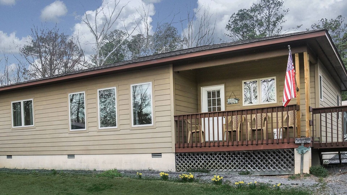 Groveoak Cabin | Mid-Lake Perfection w/a Covered Boat Port w/Power - Pets