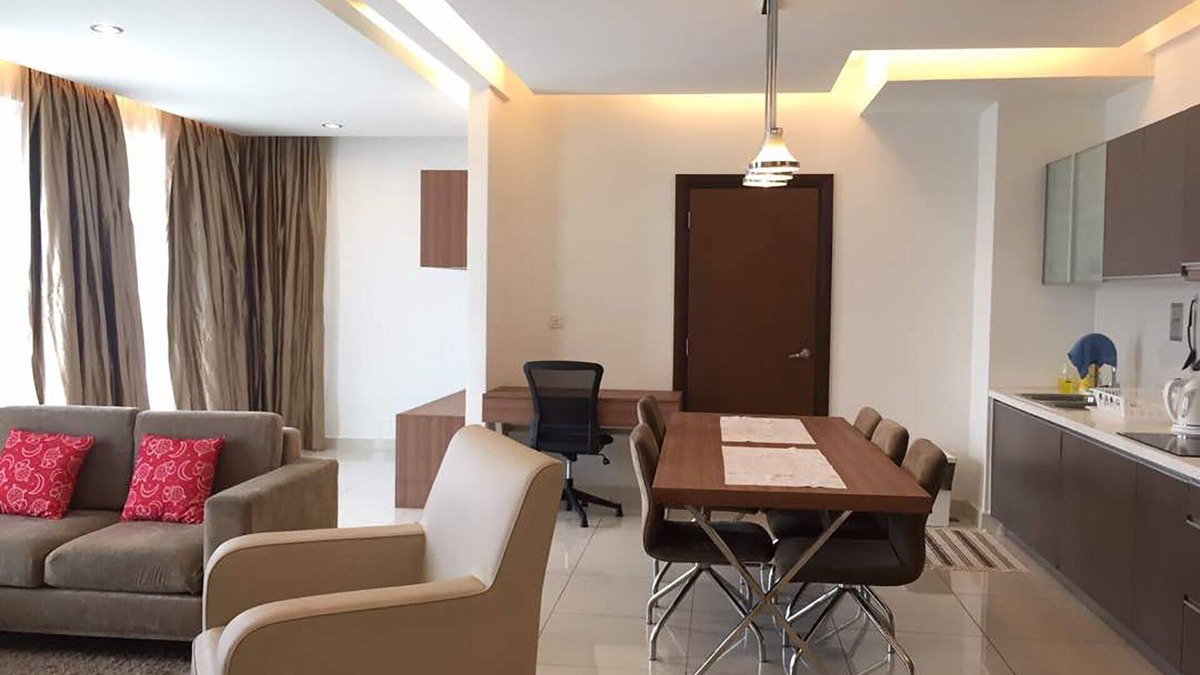 Pekeliling Apartment | Midas Suite @ Regalia Residences by Márgaux