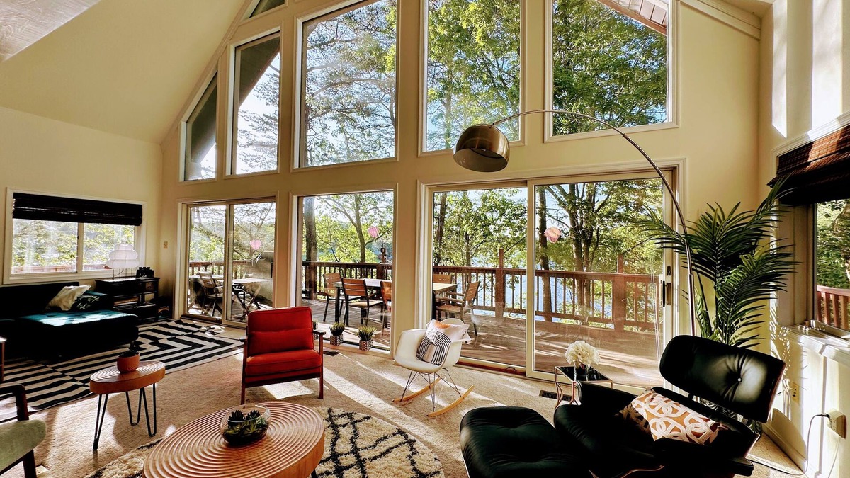 Chesapeake Ranch Estates-Drum Point House | Midcentury Modern Lake House, gorgeous views, deck, 4-bedrooms in Lusby/Solomons
