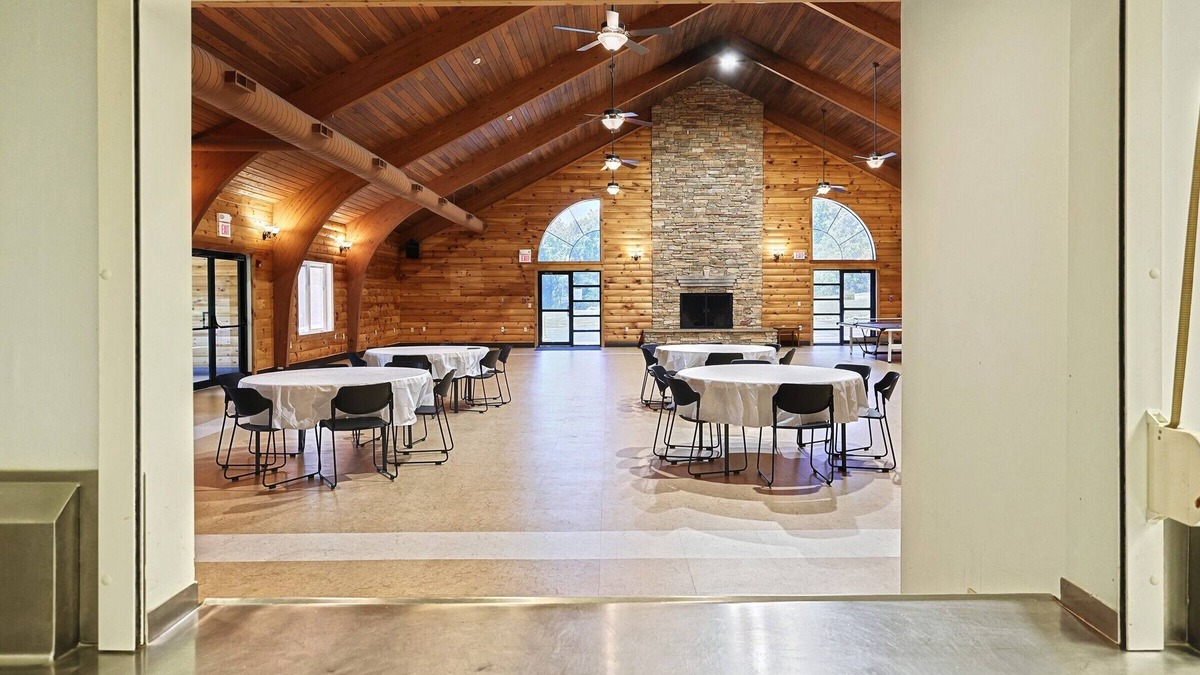 Fairfield Cabin | MIDDLE CREEK RETREAT & EVENT CENTER
