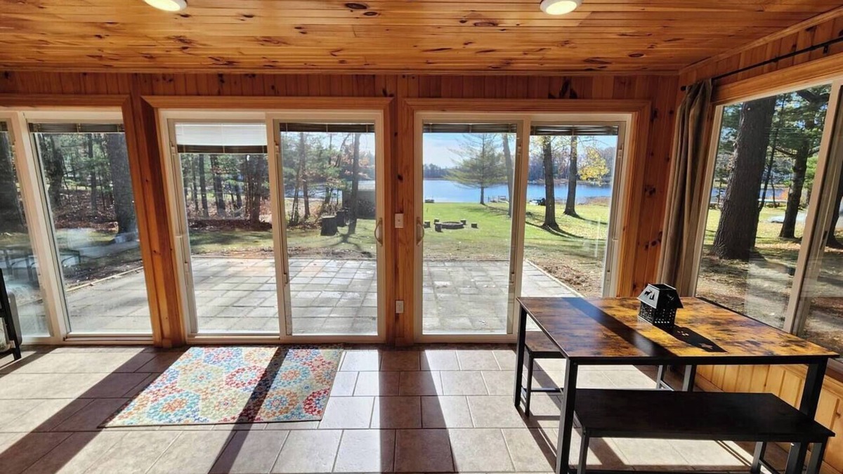 Brohman Cottage | Middle Lake Cozy Cottage - Hosted by Simple Lyfe Stays