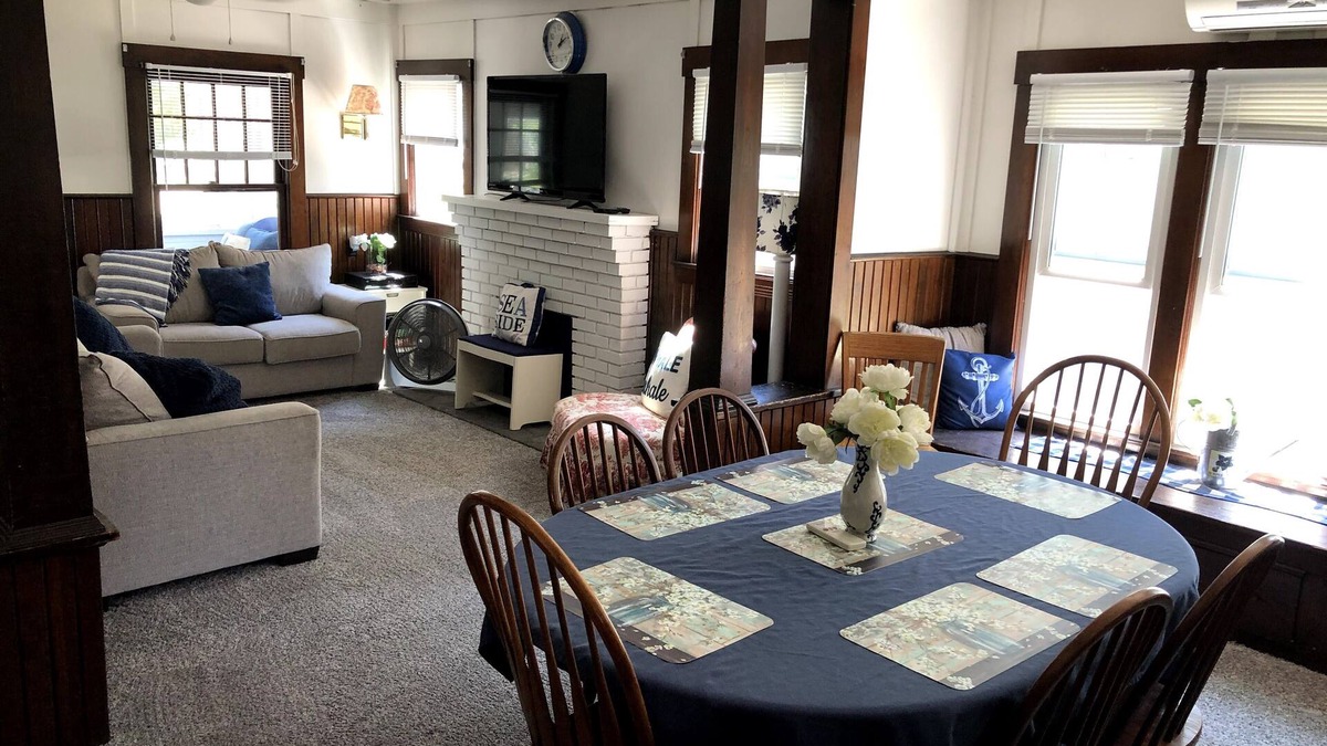 Geneva-on-the-Lake Cottage | Middle of the strip! Lake Escape TOO, Sleeps 11, on private lane with lake view.