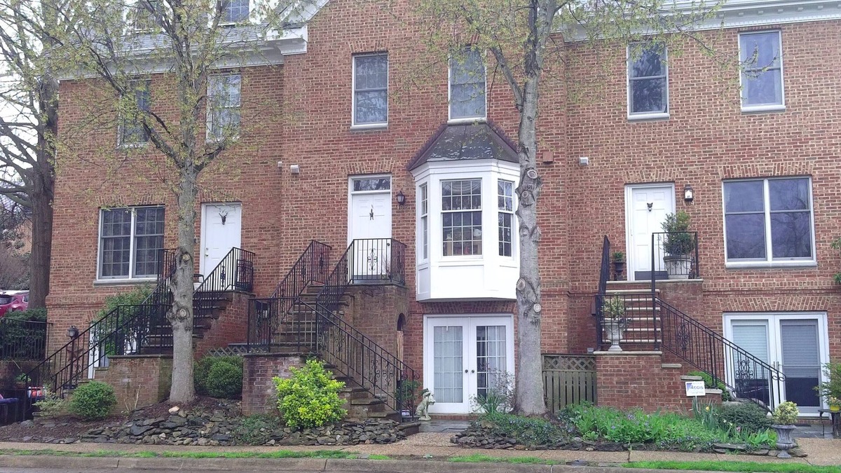 Middleburg Apartment | Middleburg Famous Horse Farm