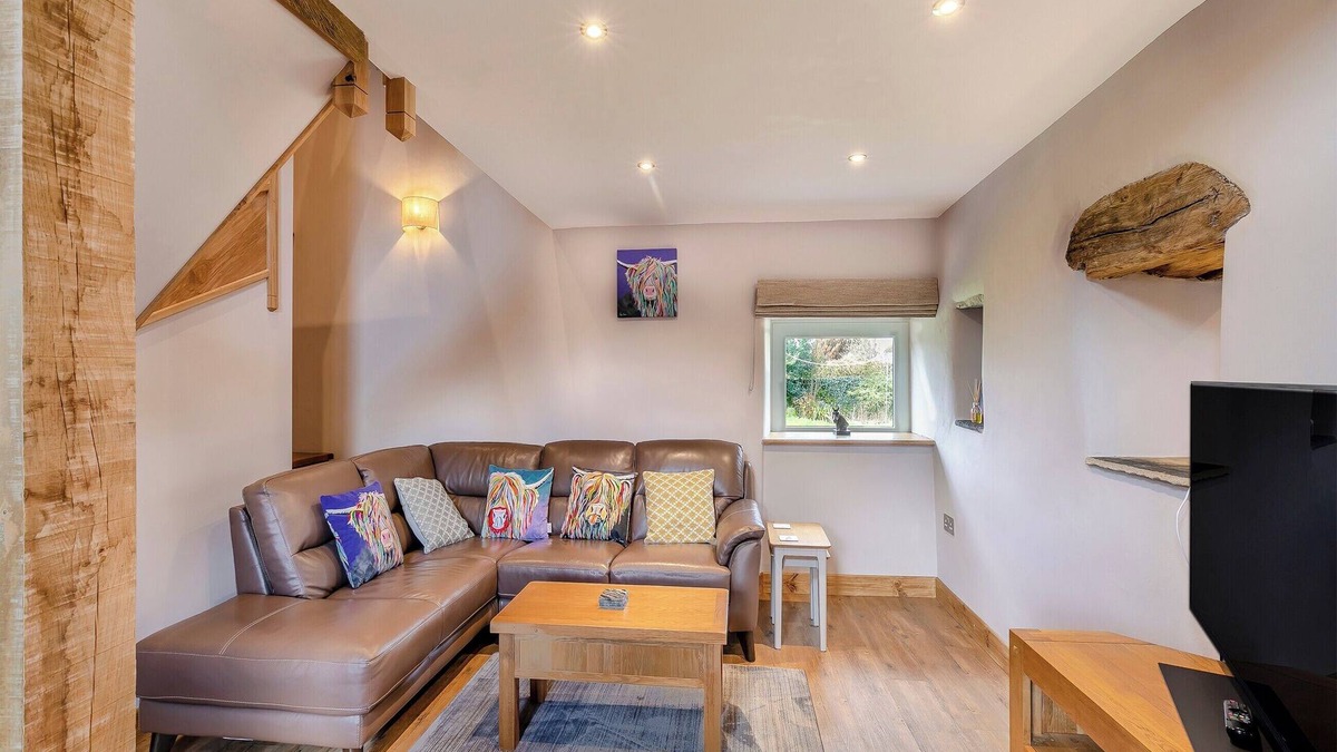 Litton Cottage | Middlecroft - UK45062