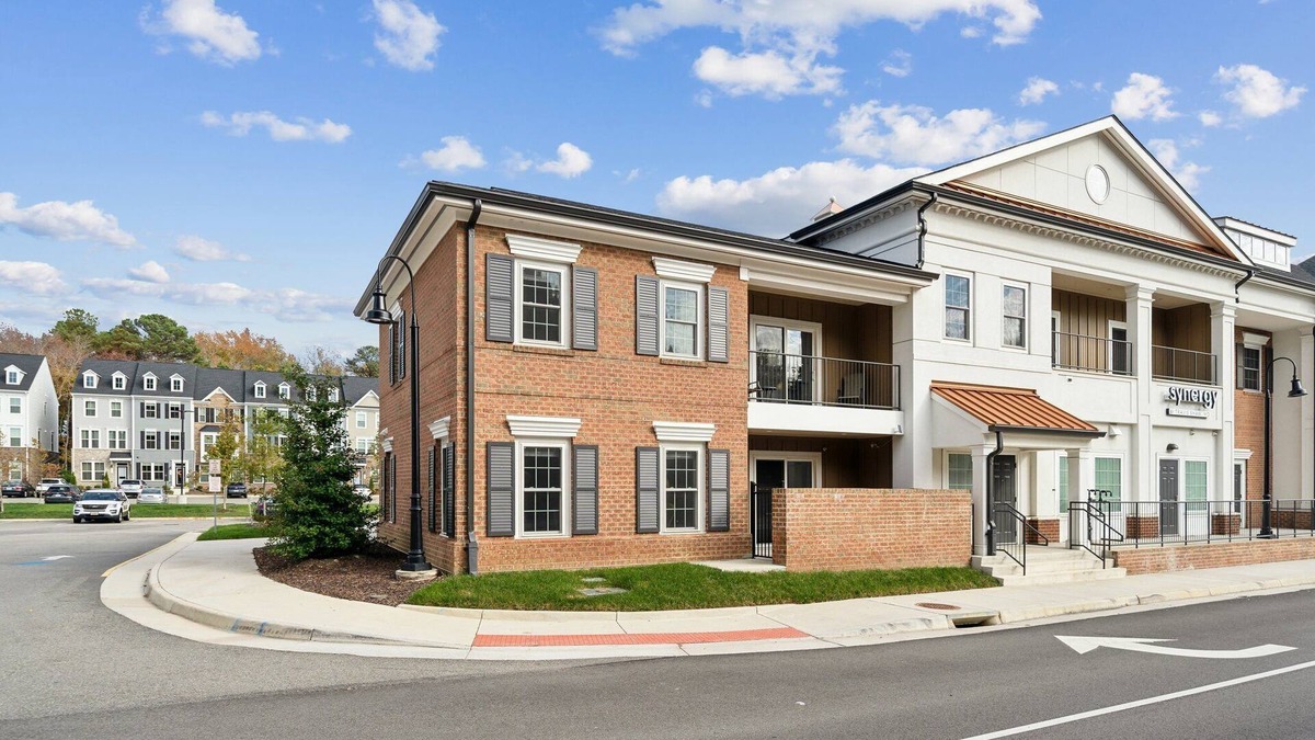 Midlothian Condo | Midlothian 3 Bedroom getaway for up to 8 guests!