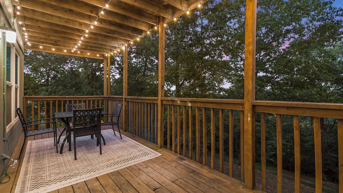 Notch Estates Condo | Midnight Oasis | Nestled Among Nature of the Ozarks!