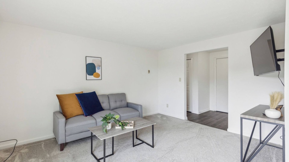 Parma Apartment | Midtown 3603 I Cozy & Comfy I Free Parking
