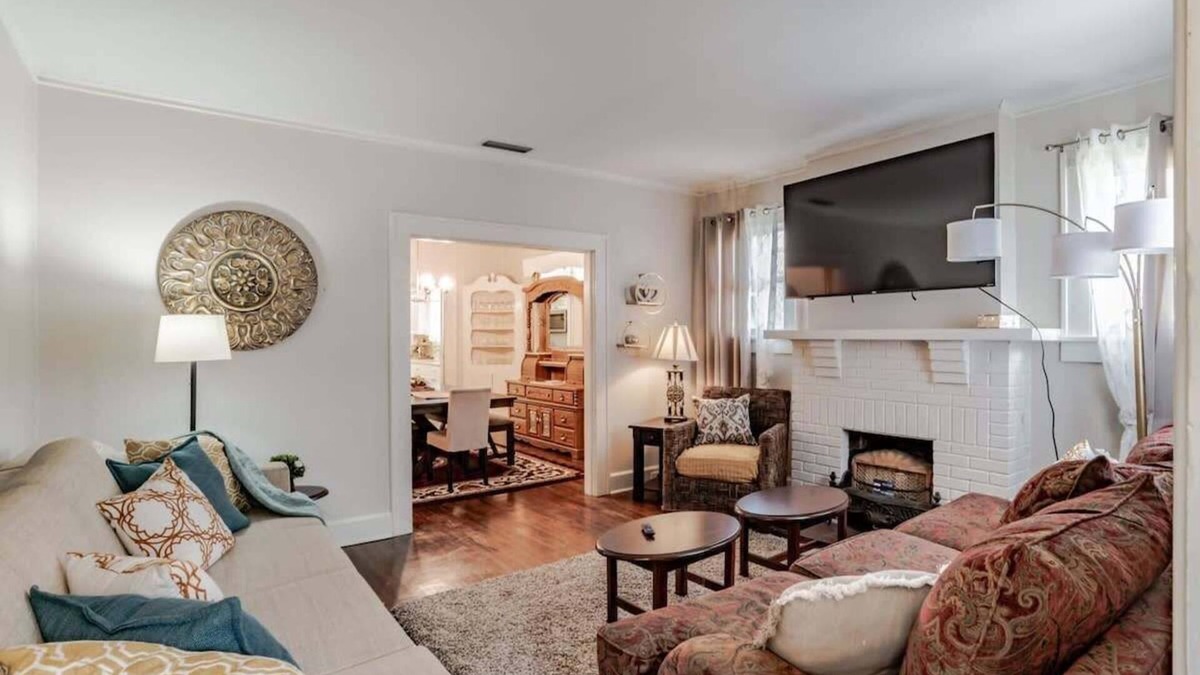 Hannon Park House | Midtown Cottage, Great Location! Haute on Hannon