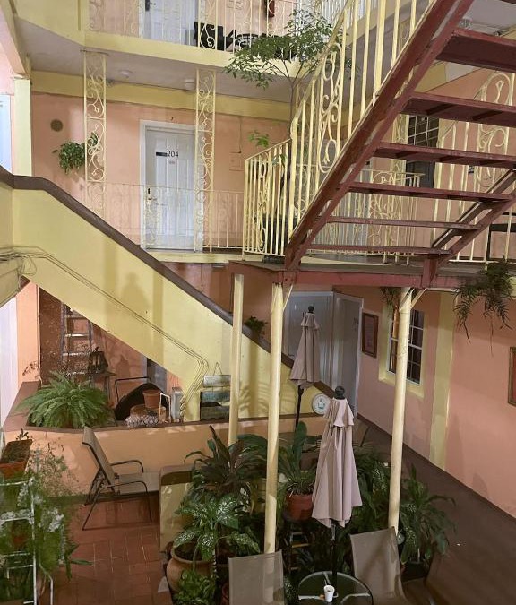 Estate Queens Quarter House | Midtown Guest House