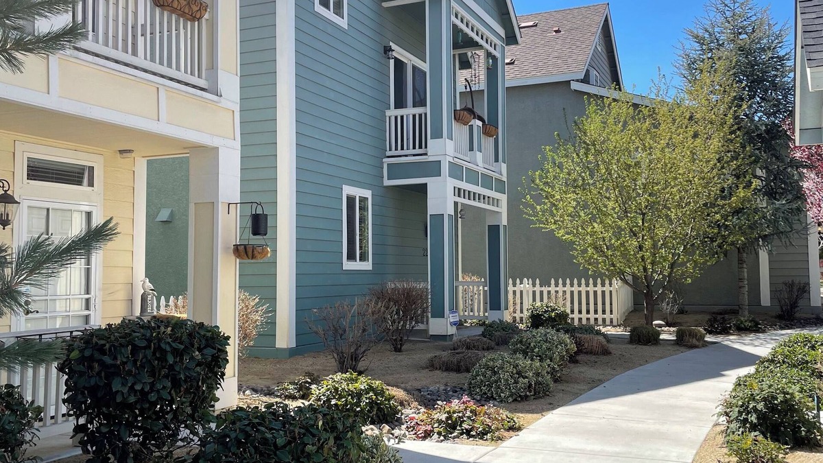 Reno/Tahoe Airport House | Midtown Lake Home - Virginia St.