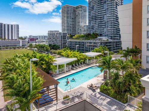 Midtown Apartment | Midtown Muse -Walkable Cozy amenity bldg w parking