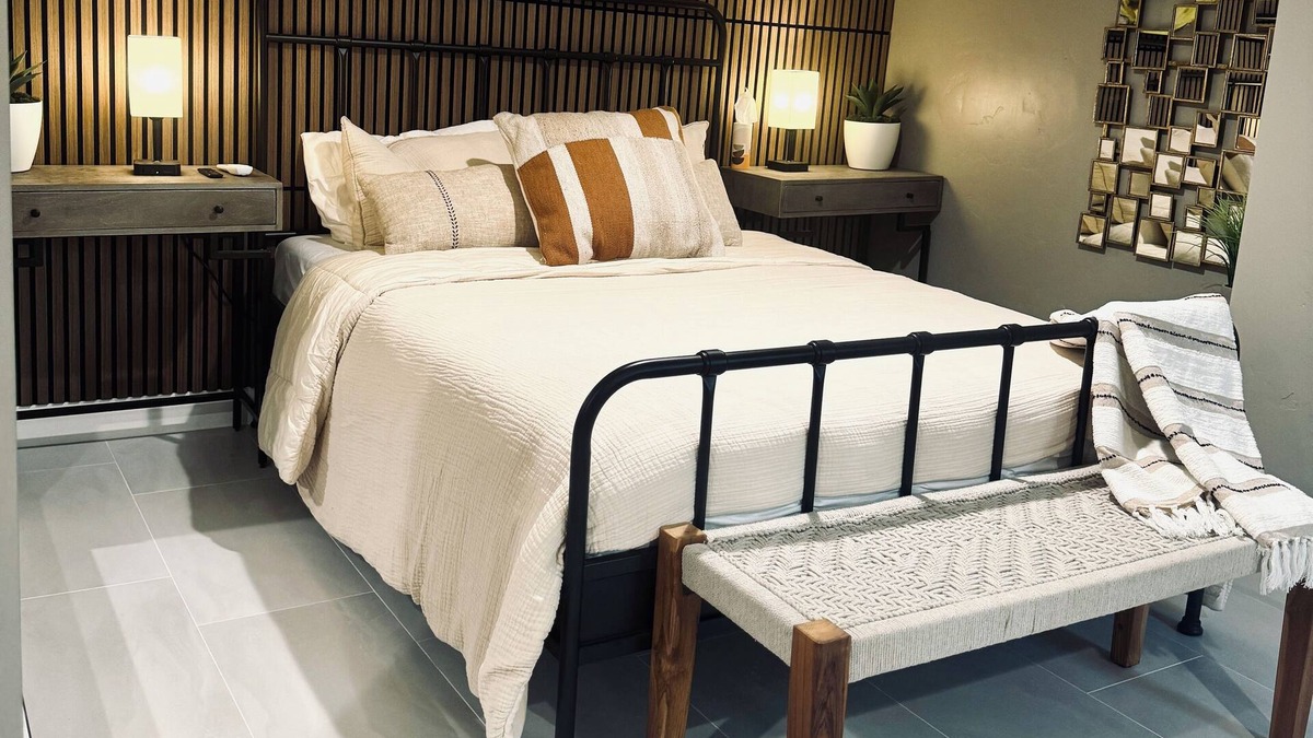 Central Sacramento Apartment | Midtown Studio Hideaway Near Ice Blocks