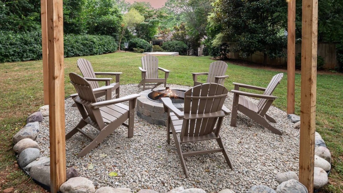 Plaza Midwood House | Midwood Hideaway - Hot Tub + FirePit + Peloton + Putting Green + DiscGolf