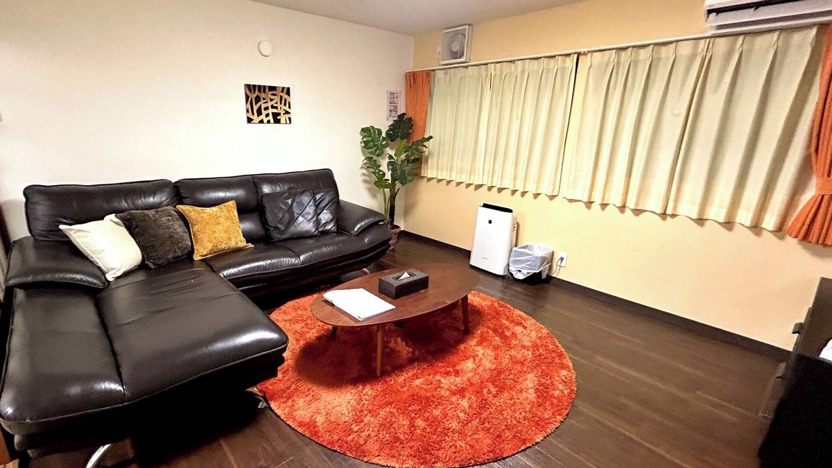 Nishinari House | Miel Hanazono1 min walk from metro staWhole house rental4 mins by train to Namba - miel garden/Osaka Ōsaka