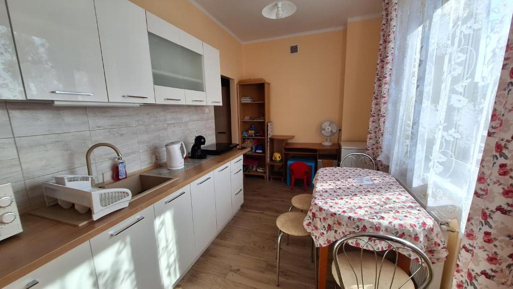 Chrzanow Apartment | Mieszkanko na peryferiach
