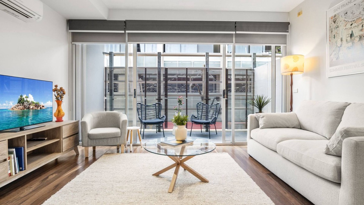 Prahran Apartment | “MILA” Trendy Prahran 1-Bed Apartment with Balcony