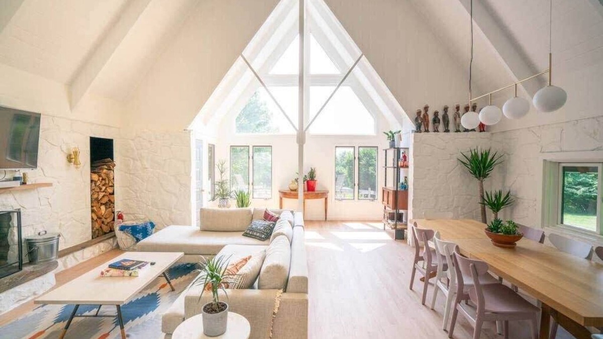 Red Hook House | Milan Hill A-Frame - Heated Pool near Rhinebeck
